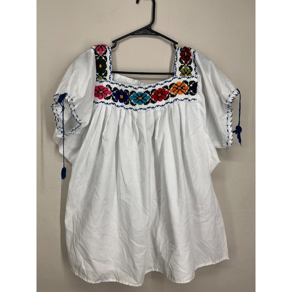 VTG Handmade Mexican Peasant Top White Floral Cross Stitch Embroidered Boho Chic